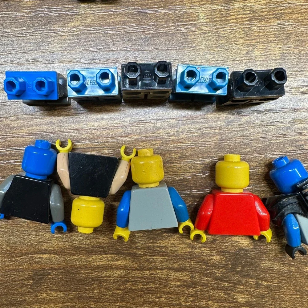 Lego Minifigure Lot 10pc Vintage Space Castle Town Spyrius Lion Knight Figures